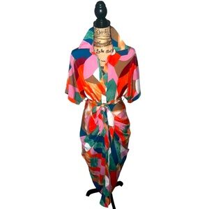 Colorful Ruched dress with matching belt tie. Size 6